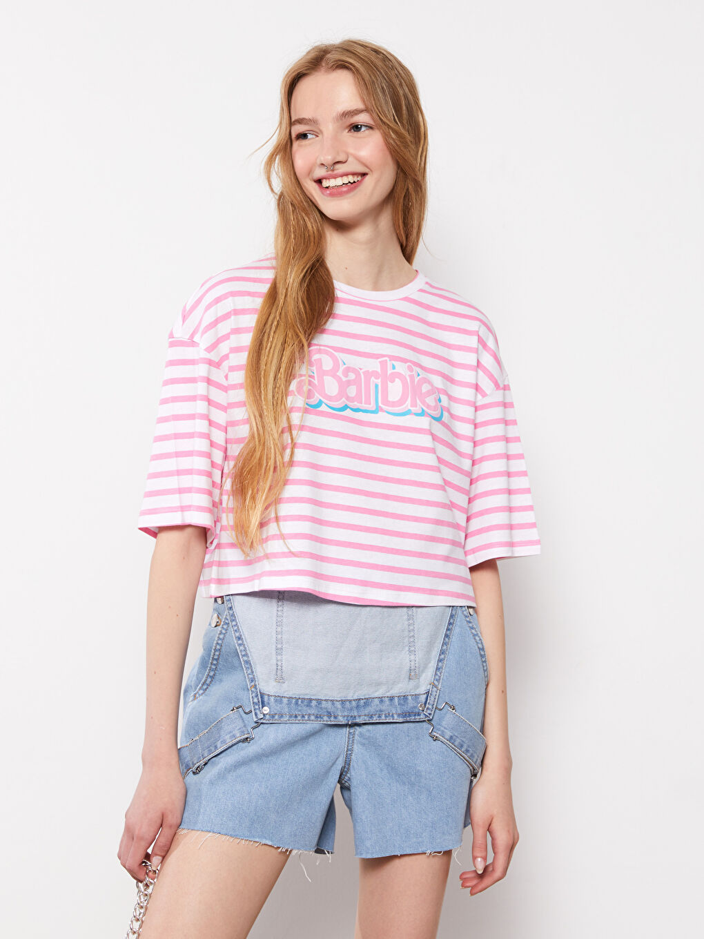 Pembe Bisiklet Yaka Barbie Baskılı Kısa Kollu Kadın Crop-1