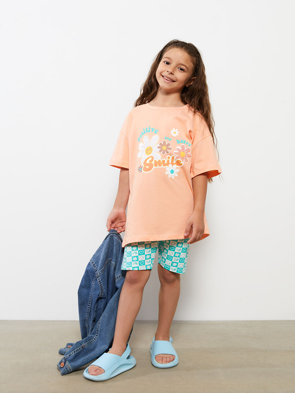 LCW Kids T-shirt à Manches Courtes Imprimé Col Rond pour Filles et Collants -S2L166Z4-G5P
