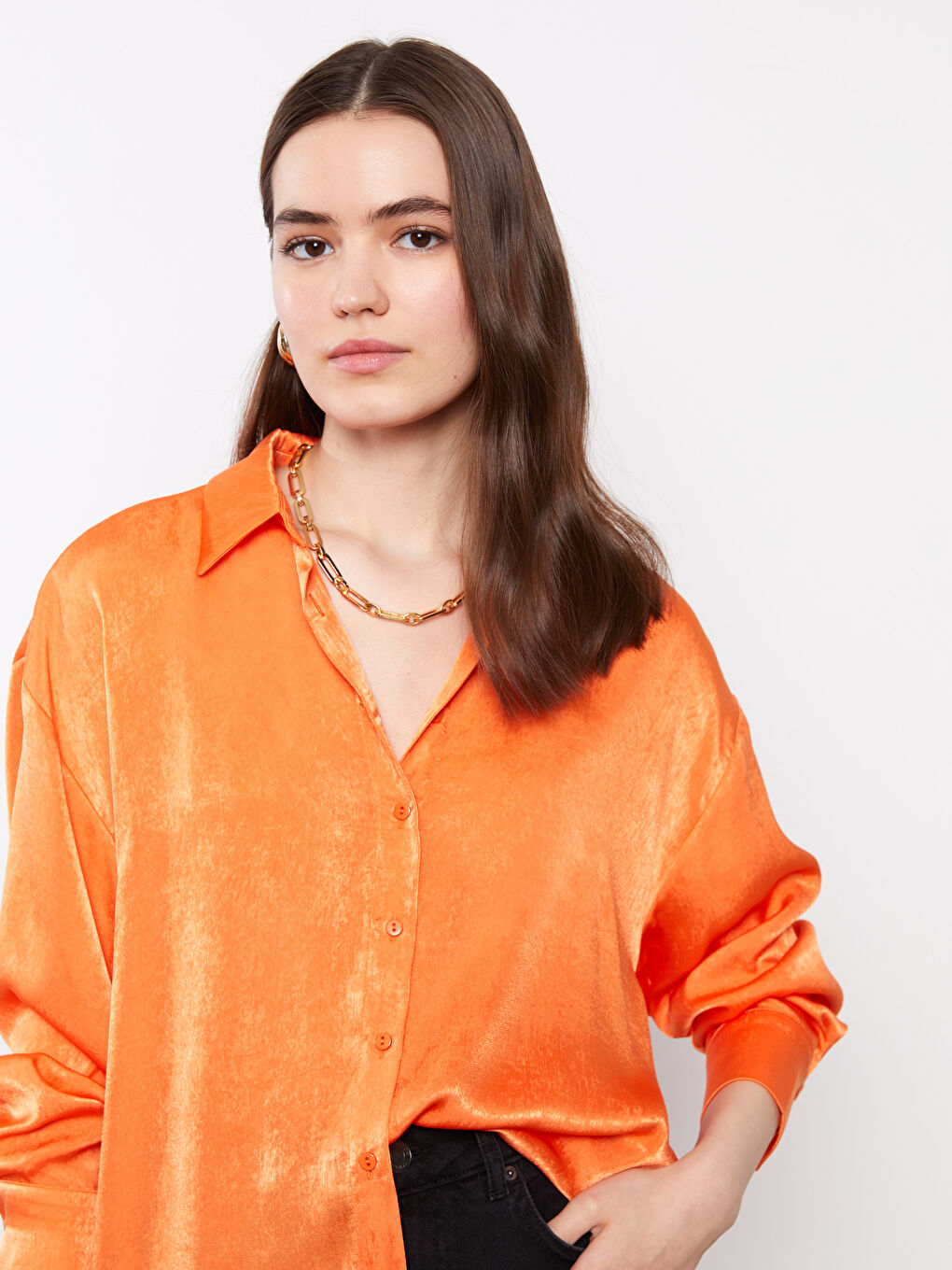 LCWAIKIKI Classic Buttoned Regular Long Sleeve Satin Women's Shirt -S2L306Z8-GMX