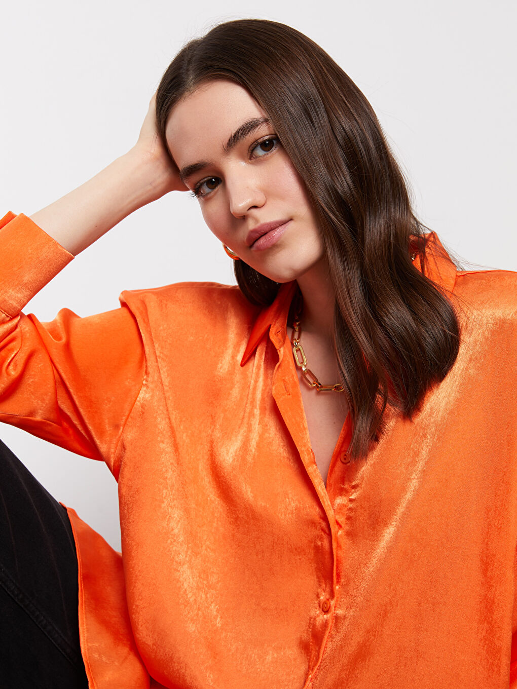 LCWAIKIKI Classic Buttoned Regular Long Sleeve Satin Women's Shirt -S2L306Z8-GMX