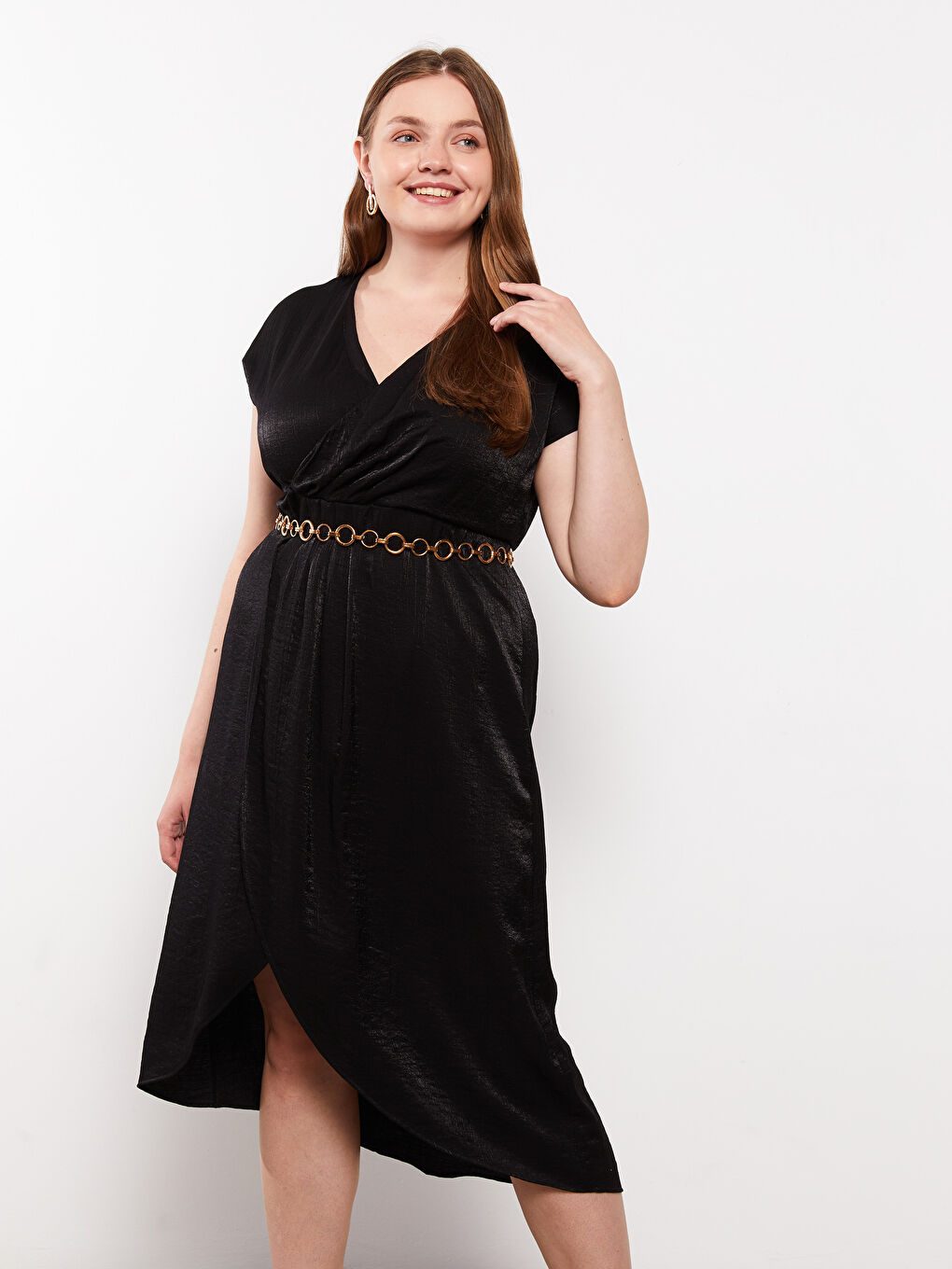 Siyah Büyük Beden Kruvaze Yaka Düz Kısa Kollu Kadın Elbise