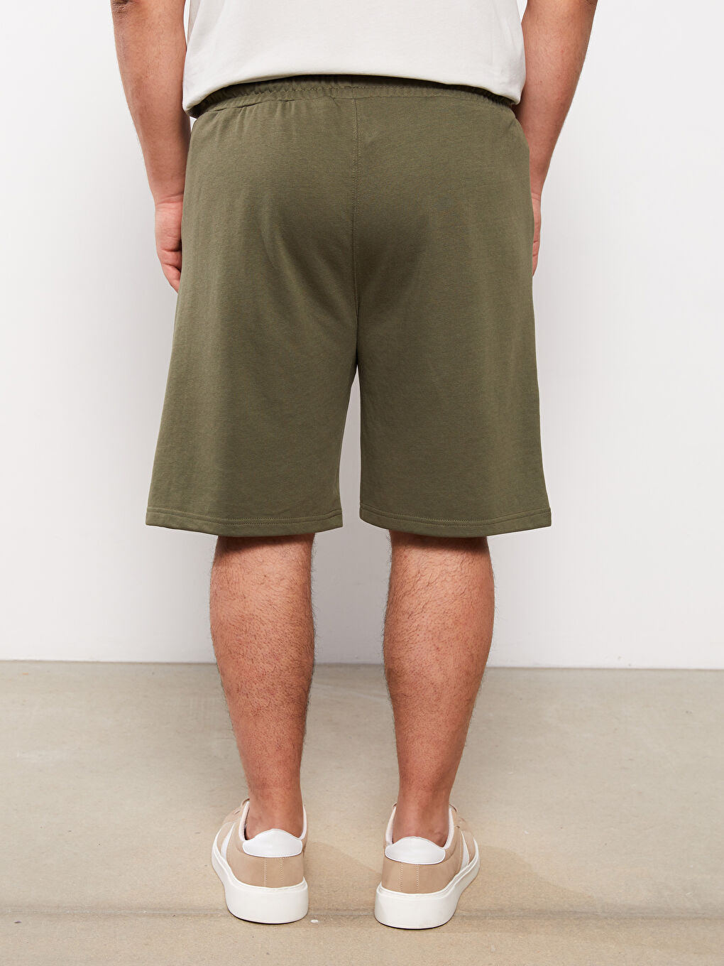 Haki Standart Kalıp Nakışlı Erkek Şort-3