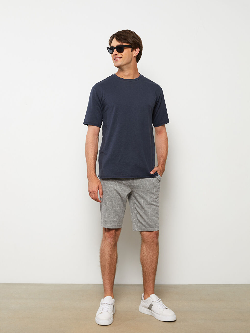 Gri Slim Fit Beli Lastikli Erkek Şort-1