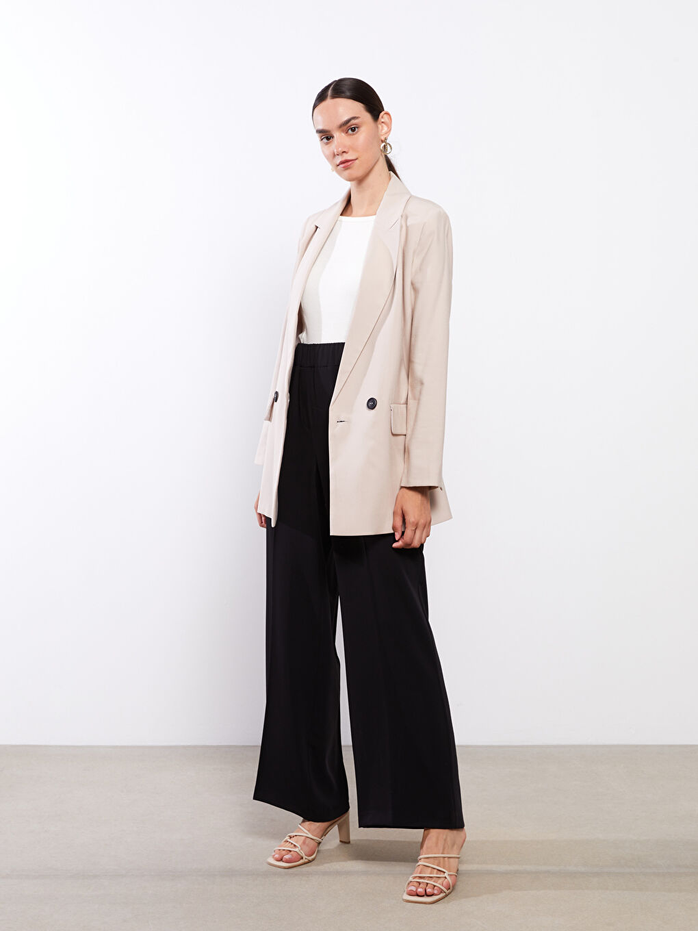 Siyah Beli Lastikli Düz Krep Kadın Pantolon