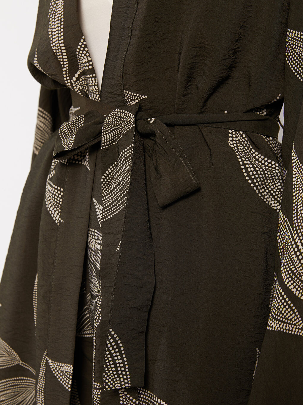 Haki Şal Yaka Desenli Uzun Kollu Kadın Kimono-3