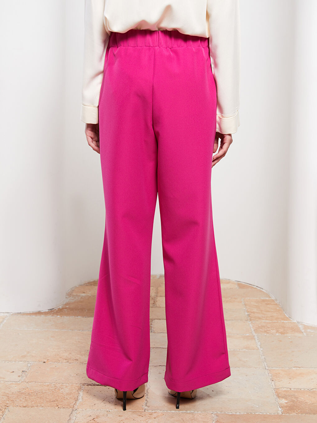 Fuşya Beli Lastikli Düz Krep Kadın Pantolon-4