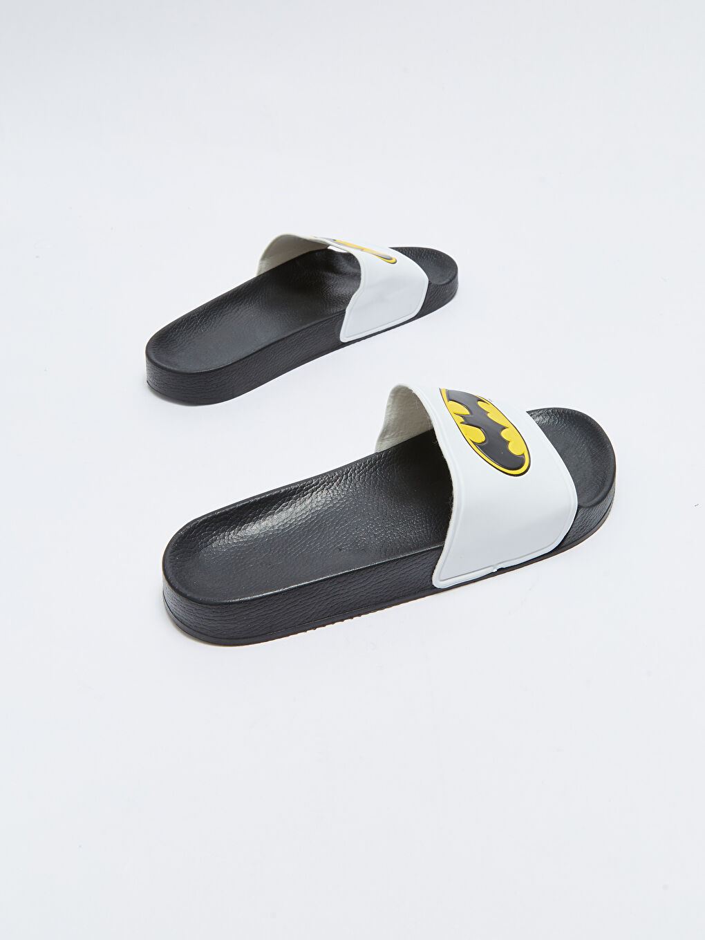 Beyaz Batman Lisanslı Tek Bantlı Erkek Terlik-4