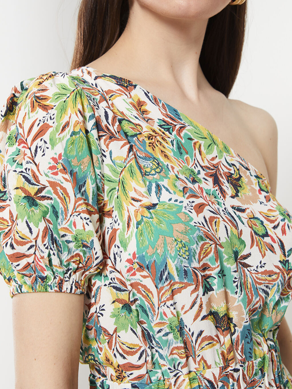 Платье на одно плечо с цветочным узором и коротким рукавом из вискозы для женщин-3