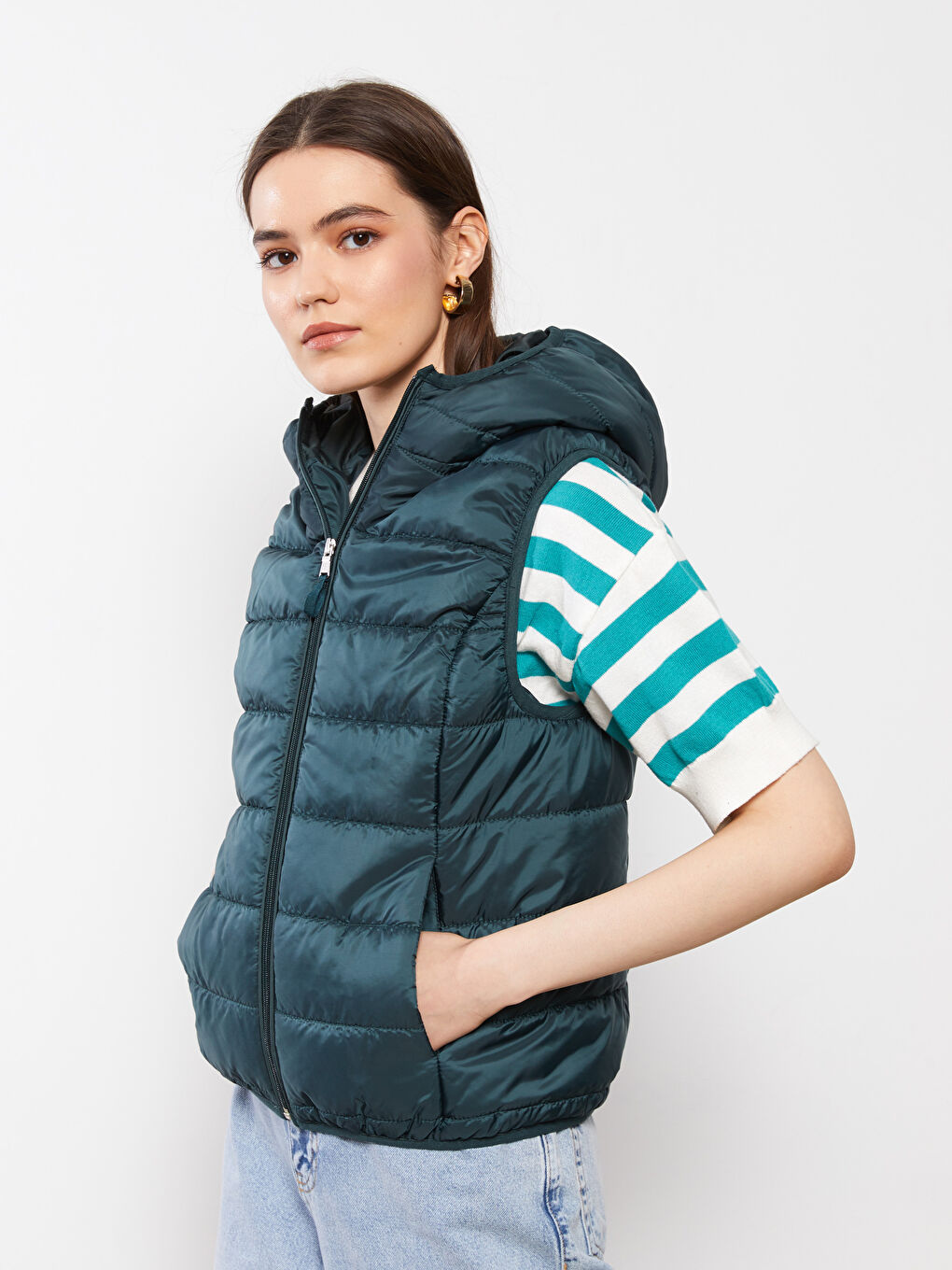 Yeşil Kadın Kapüşonlu Düz Yelek-1