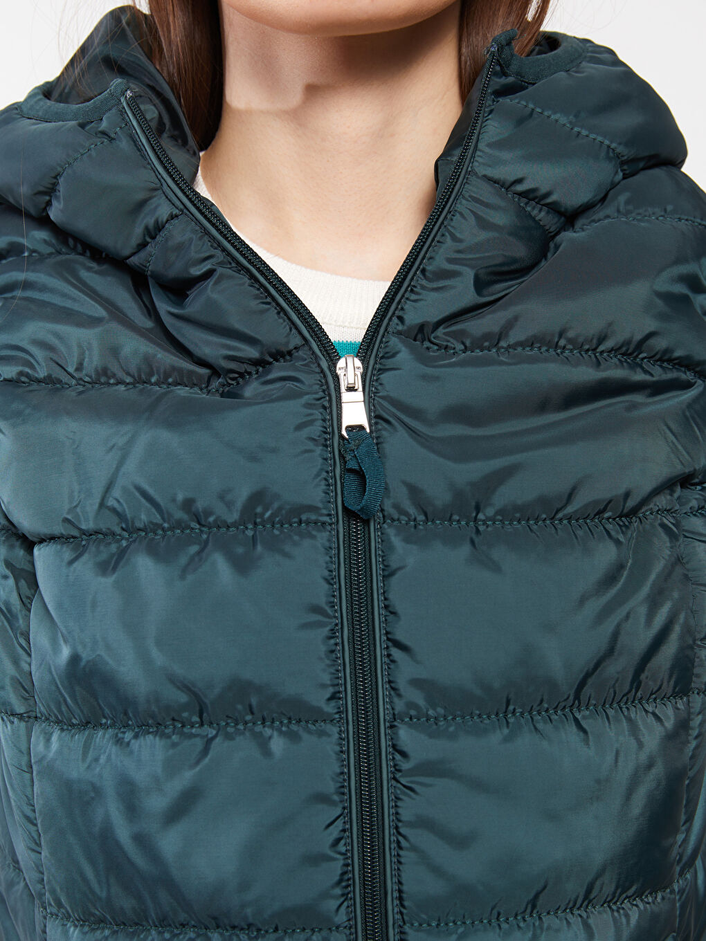 Yeşil Kadın Kapüşonlu Düz Yelek-2