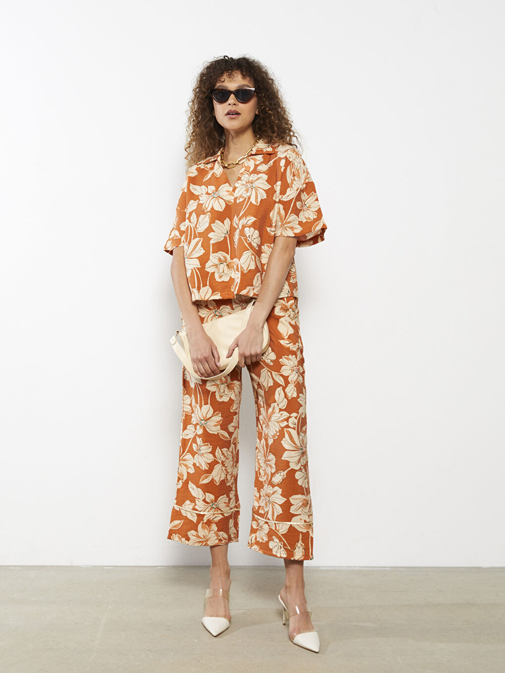 LCW Vision Bluse für Damen mit Kragen, Muster, kurzen Ärmeln und Crop-Schnitt -S2L784Z8-LSR
