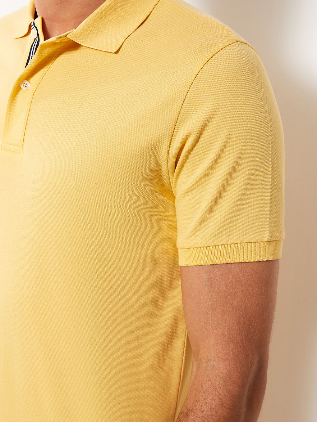 Sarı Polo Yaka Kısa Kollu Erkek Tişört-3