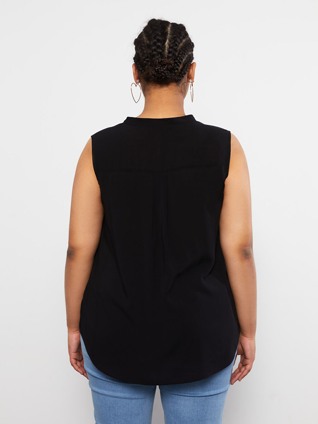 Siyah Büyük Beden Kaçık Yaka Düz Kolsuz Poplin Kadın Bluz-4