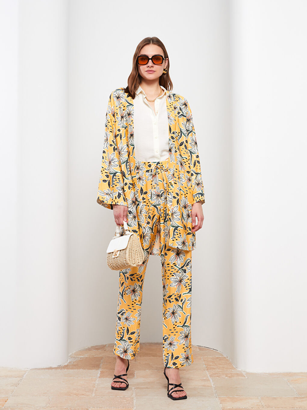 Kimono à Col Châle Floral à Manches Longues pour Femmes-2