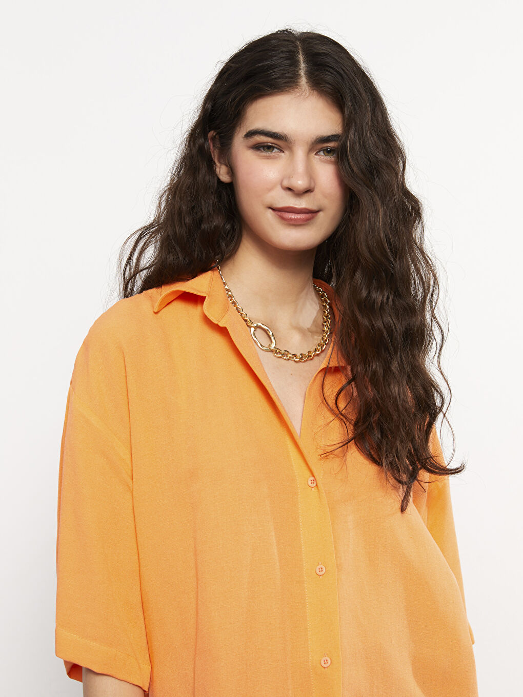 Chemise Femme à Manches Courtes Droite avec Fermeture à Boutons sur le Devant-1