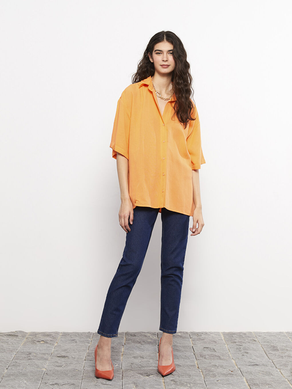 Chemise Femme à Manches Courtes Droite avec Fermeture à Boutons sur le Devant-2