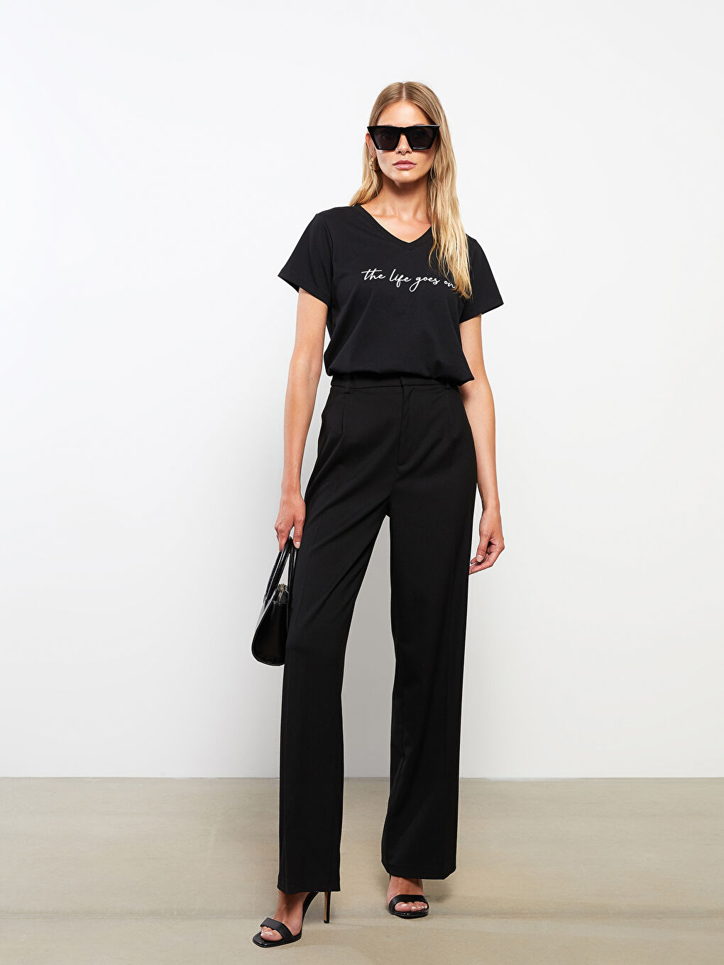 V-Neck Printed Short Sleeve Women's T-Shirt