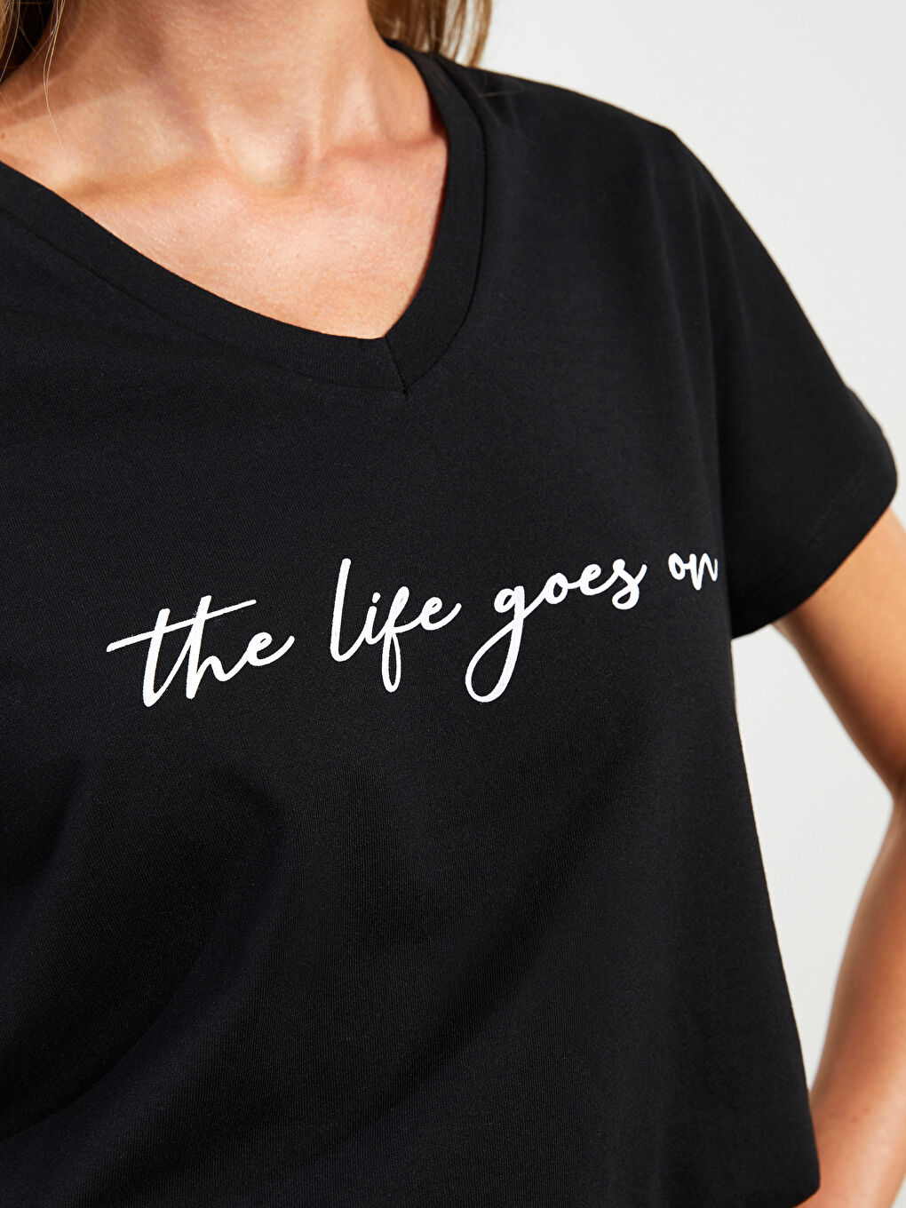 V-Neck Printed Short Sleeve Women's T-Shirt-2