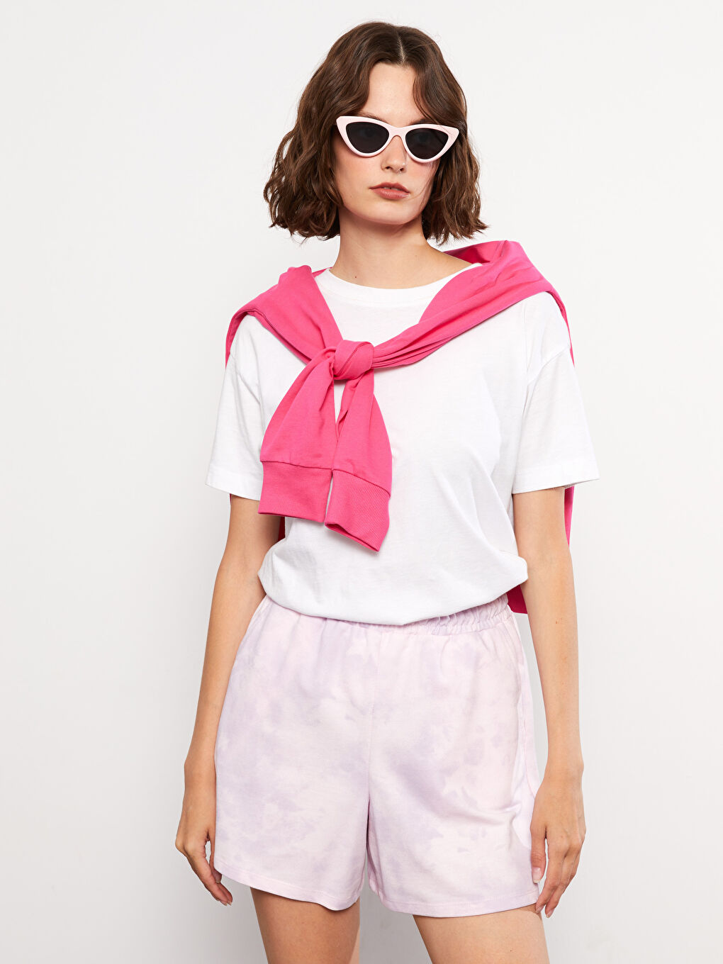 Pembe Beli Lastikli Rahat Kalıp Batik Kadın Şort-1