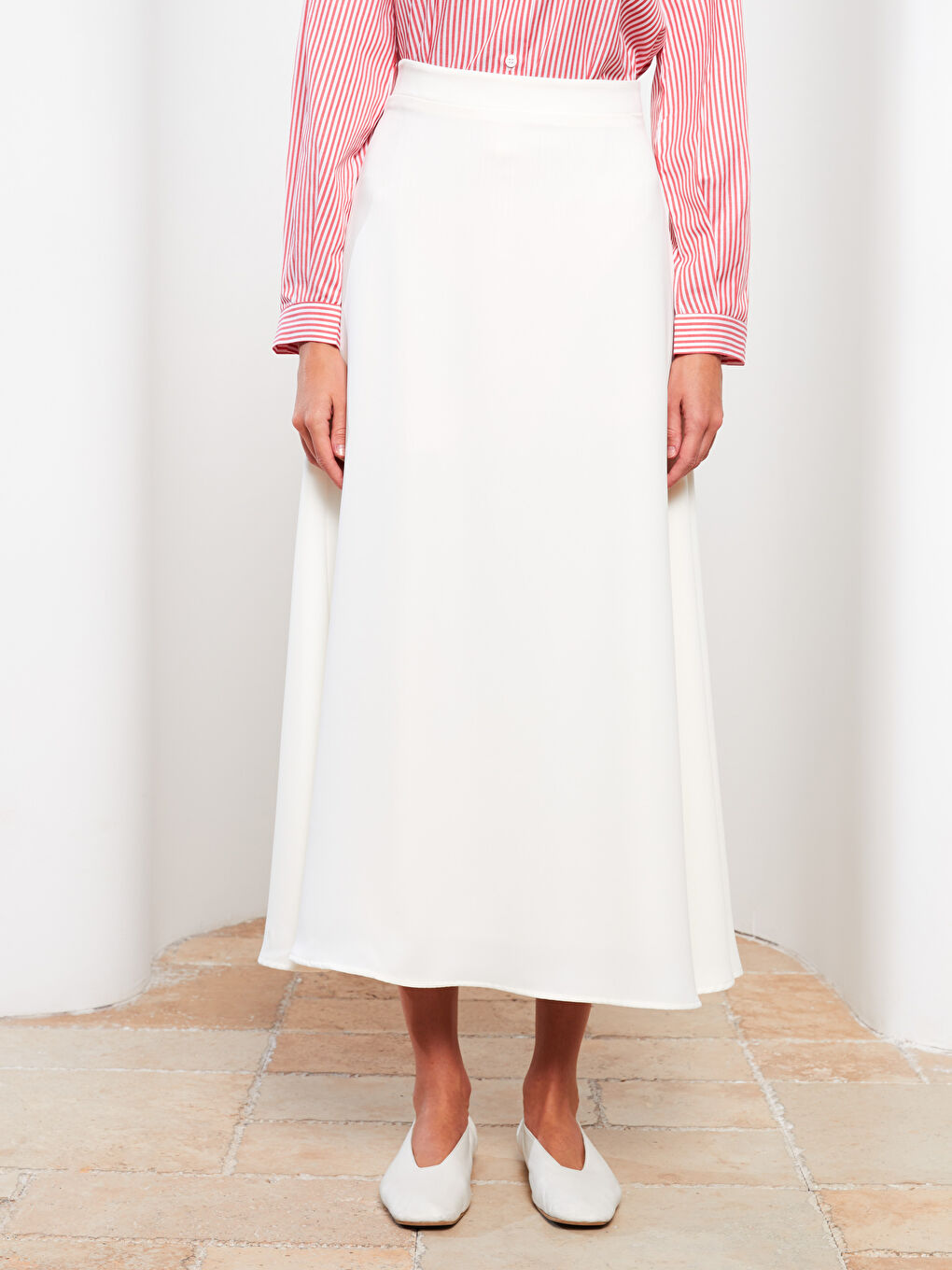 Ekru Düz Volanlı Kadın Etek-3