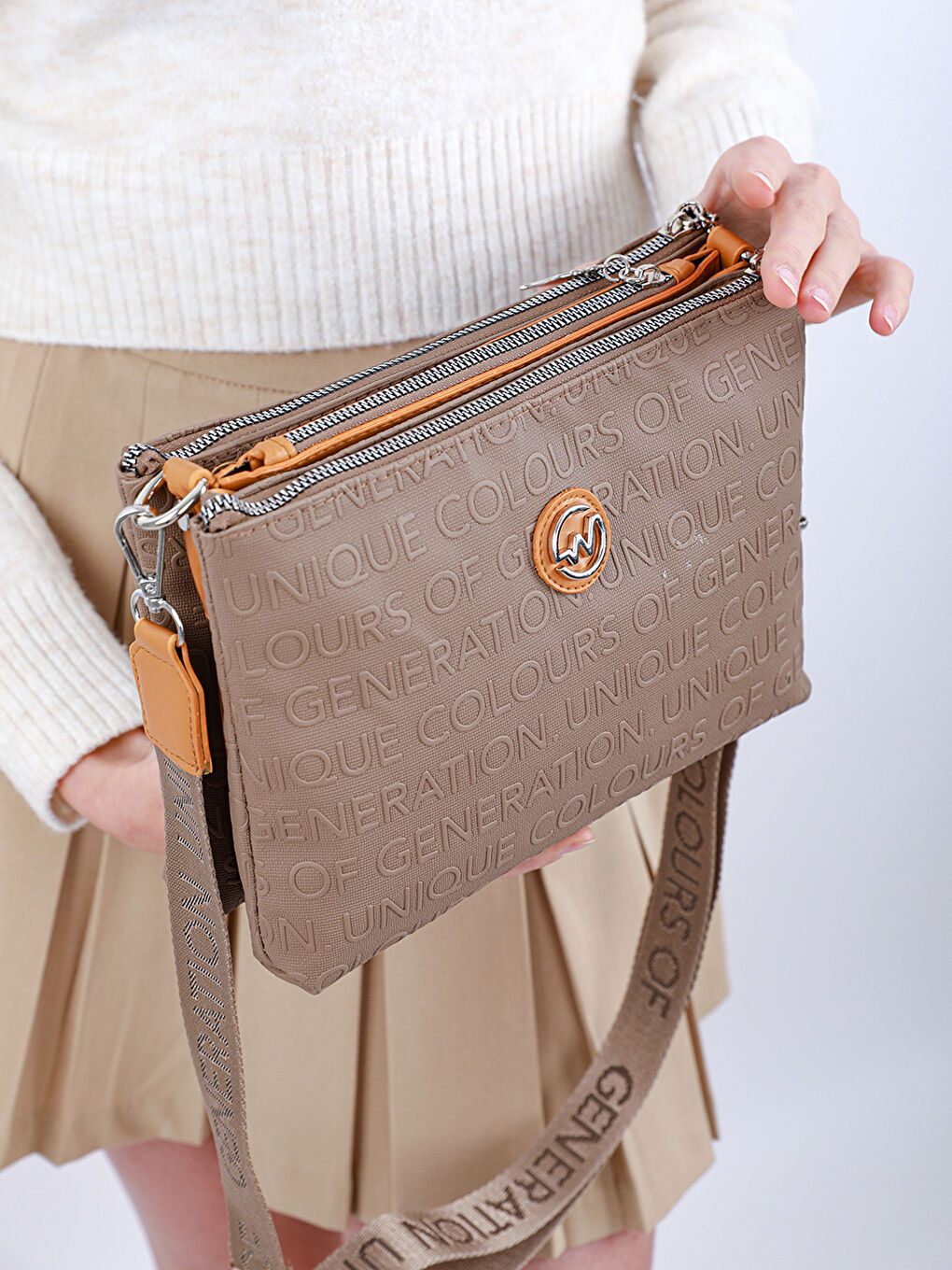 Bej Zincir Detaylı Kadın Omuz Çantası-7