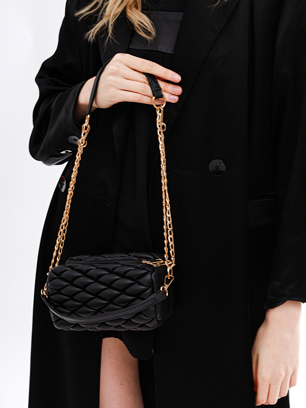 Siyah Zincir Detaylı Kadın Omuz Çantası-1