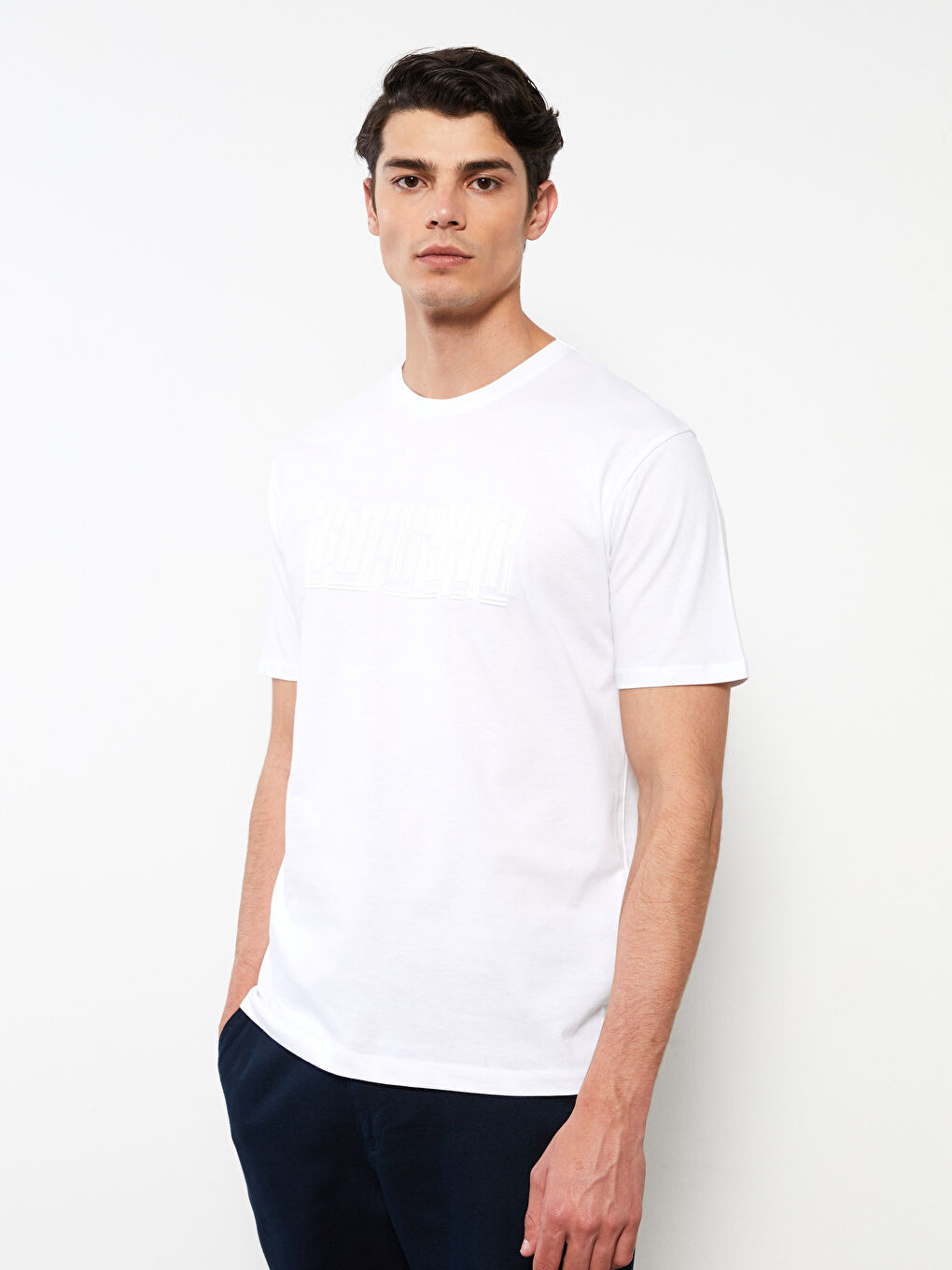 Beyaz Bisiklet Yaka Kısa Kollu Baskılı Penye Erkek Tişört