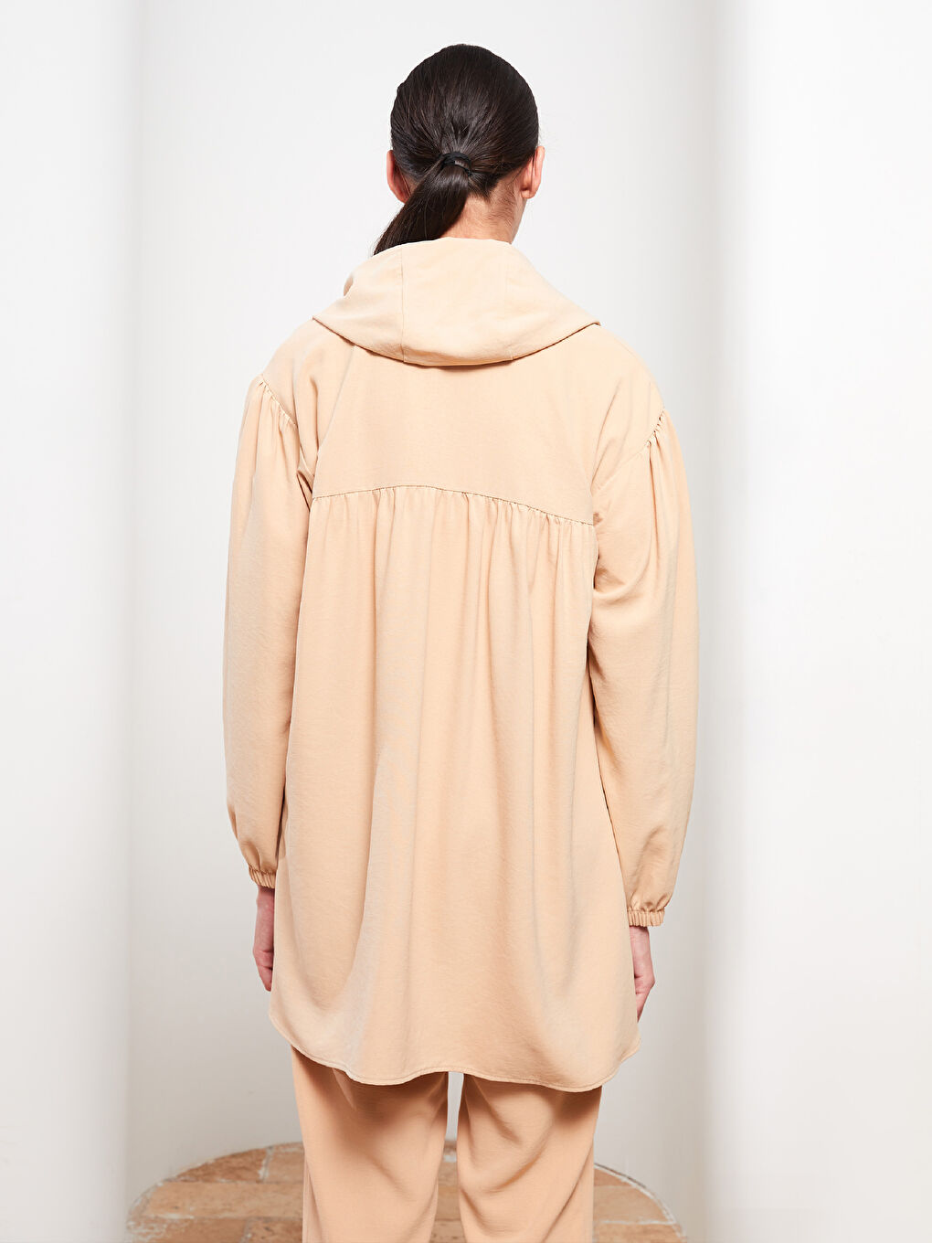 Bej Kapüşonlu Düz Uzun Kollu Kadın Tunik-4