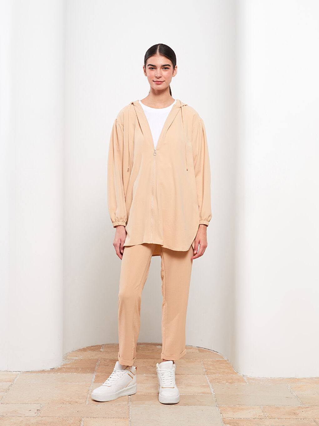 Bej Kapüşonlu Düz Uzun Kollu Kadın Tunik-2