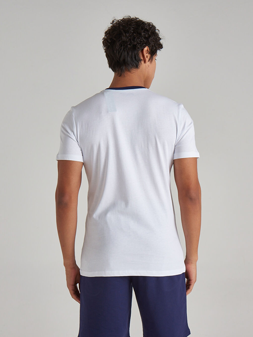Beyaz Bisiklet Yaka Kısa Kollu Baskılı Penye Erkek Tişört-2