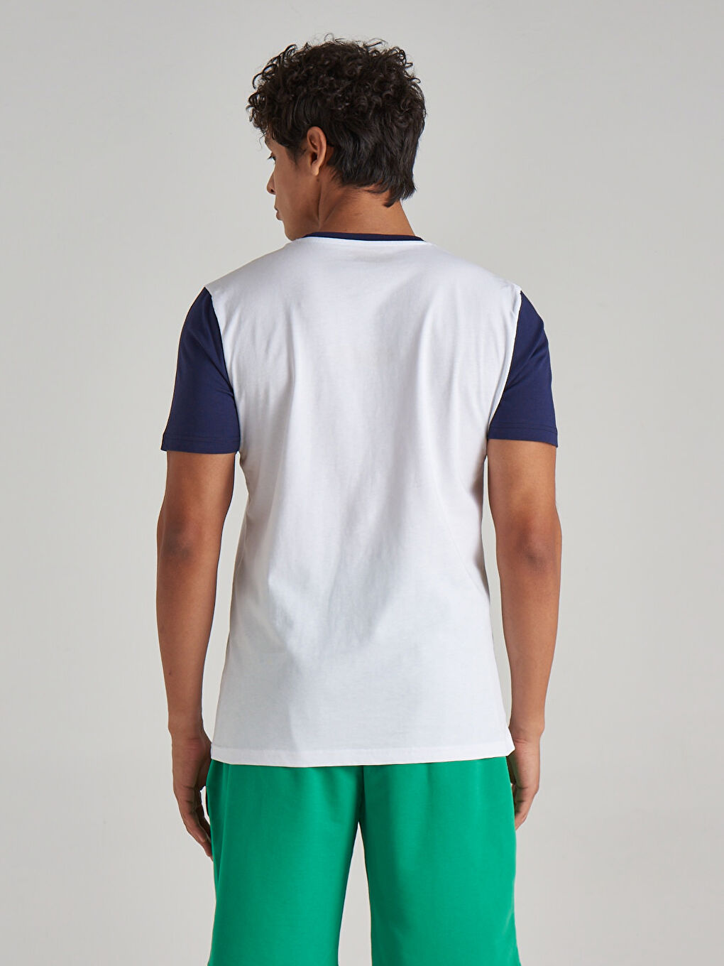 Beyaz Bisiklet Yaka Kısa Kollu Baskılı Penye Erkek Tişört-2