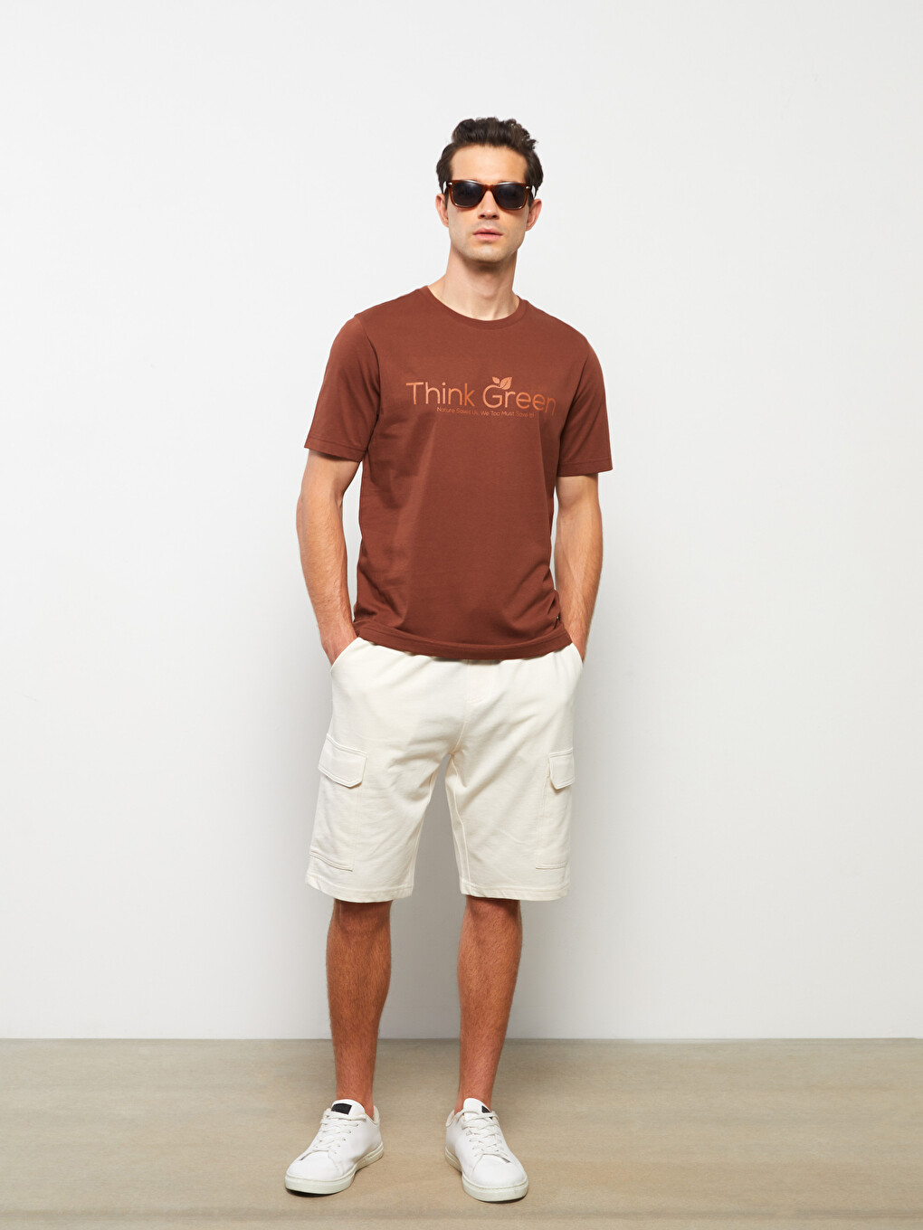Mashkull Ngjyre Kafe T-shirt