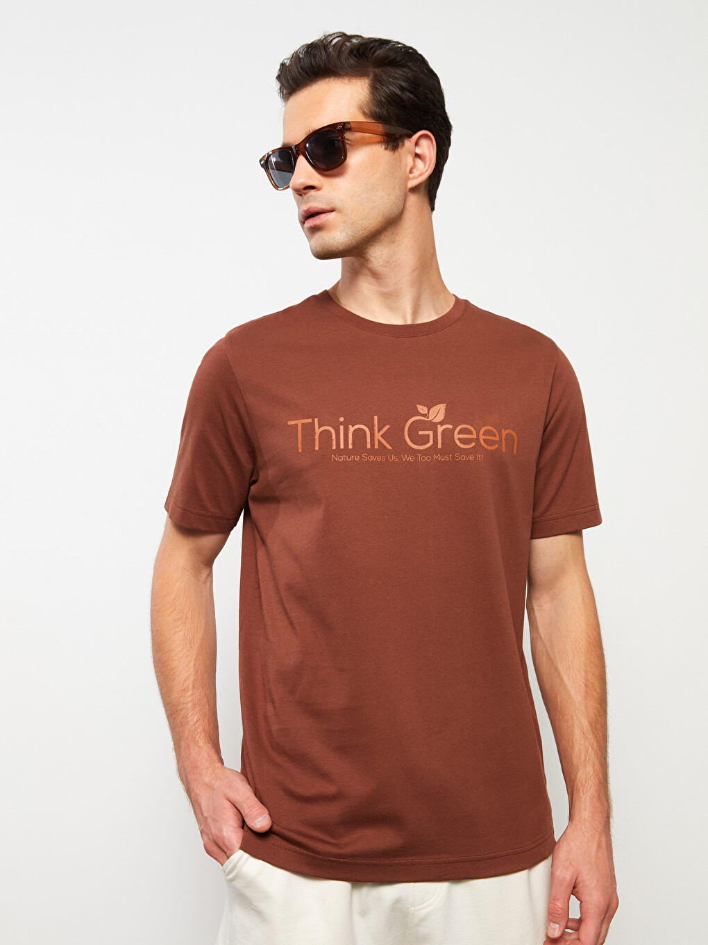 Mashkull Ngjyre Kafe T-shirt-1