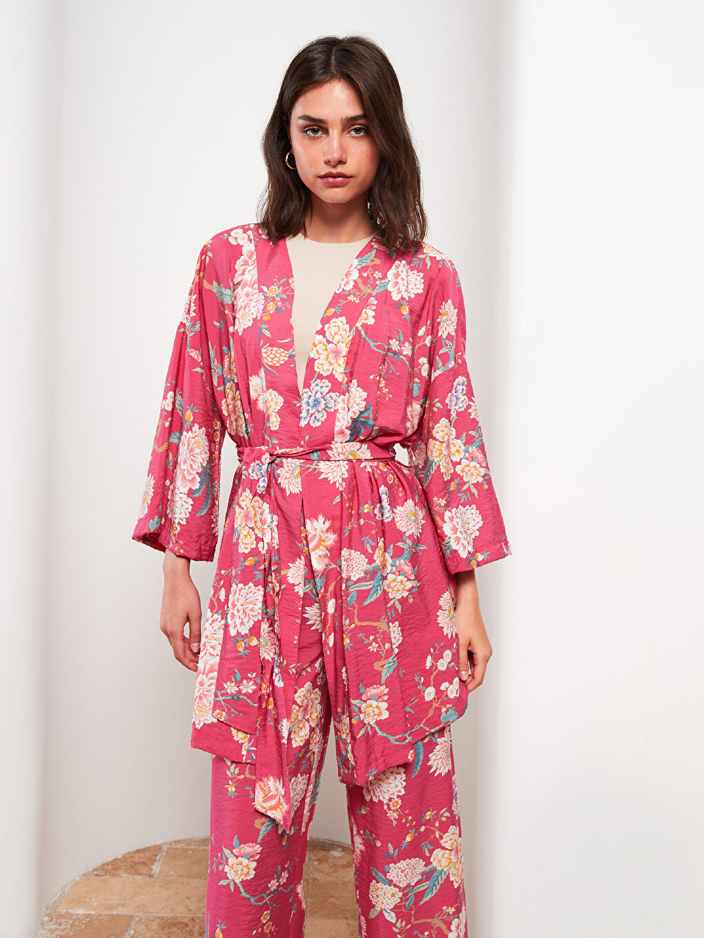 LCW Vision Pembe Şal Yaka Çiçekli Kadın Kimono - 2
