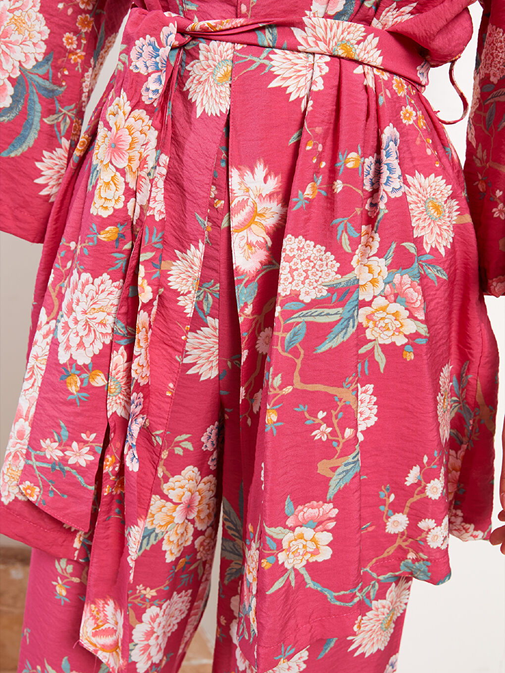 LCW Vision Pembe Şal Yaka Çiçekli Kadın Kimono - 3