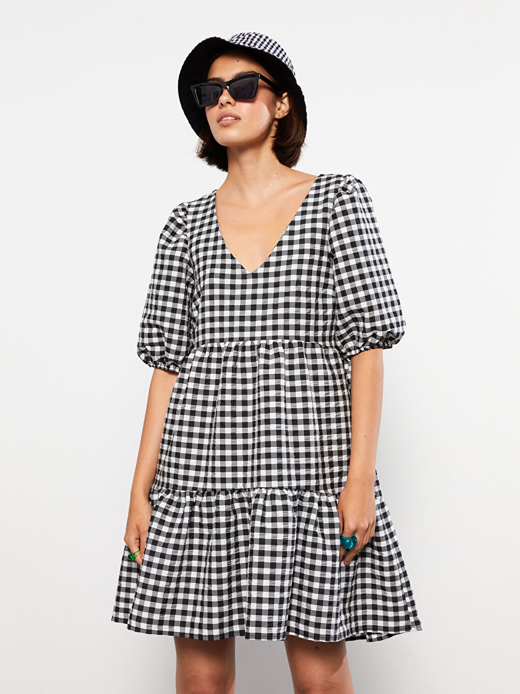 Siyah V Yaka Ekose Kısa Kollu Kadın Elbise-2