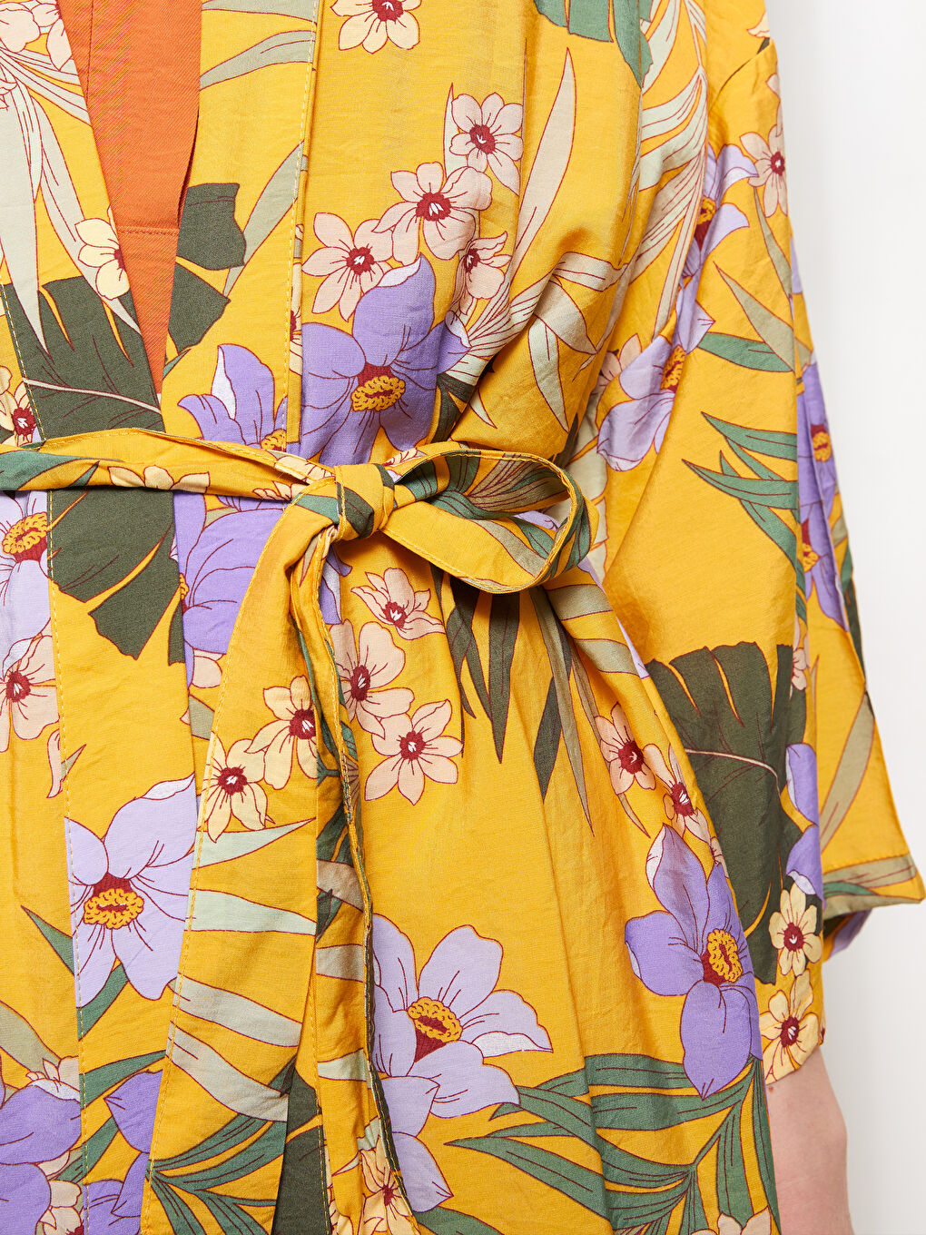 Sarı Şal Yaka Desenli Uzun Kollu Kadın Kimono-3