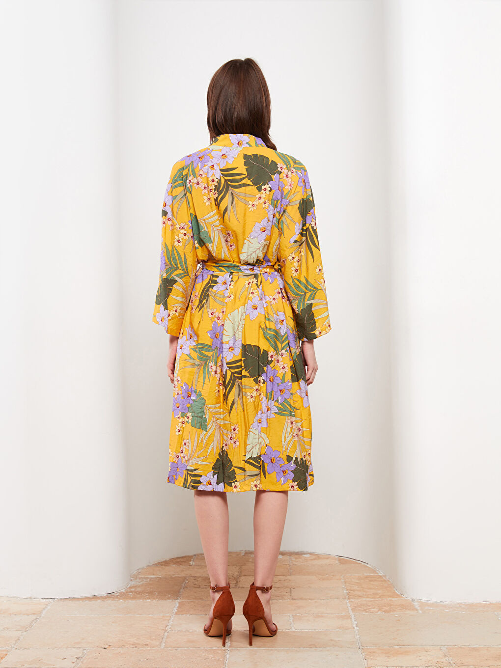 Sarı Şal Yaka Desenli Uzun Kollu Kadın Kimono-4