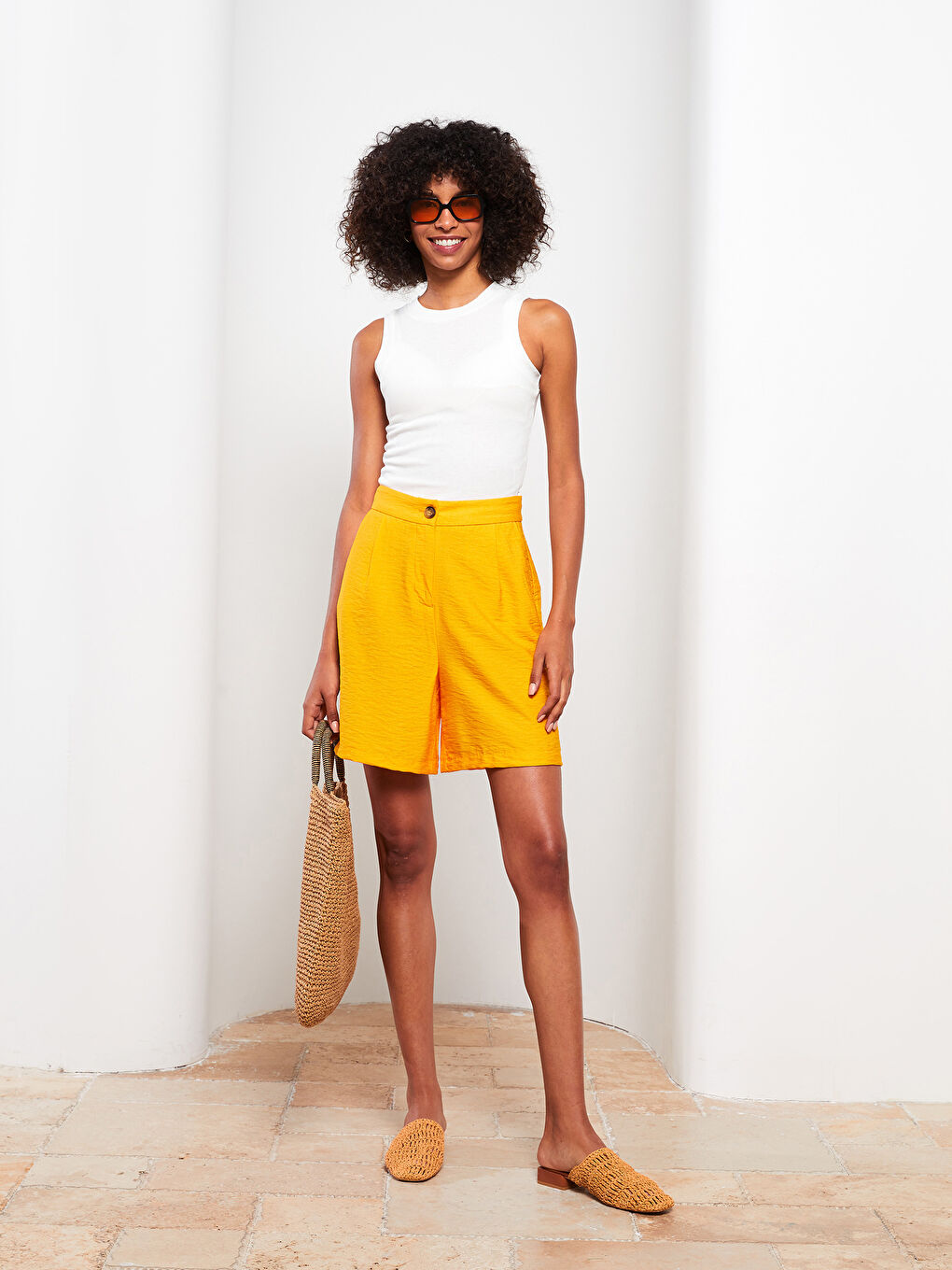 Ekru Kadın Bisiklet Yaka Düz Atlet-1