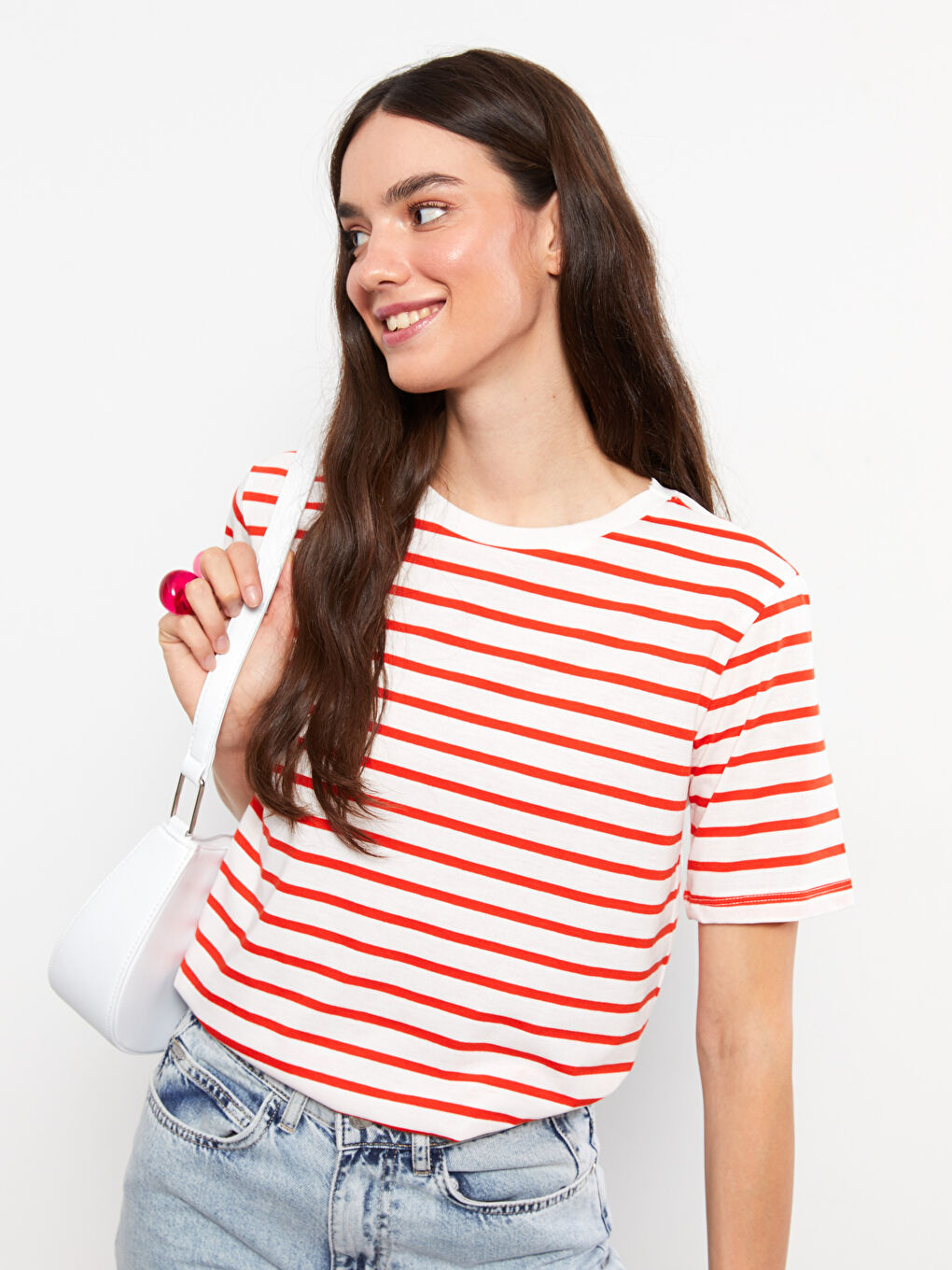 Kırmızı Bisiklet Yaka Çizgili Kısa Kollu Kadın Tişört-1
