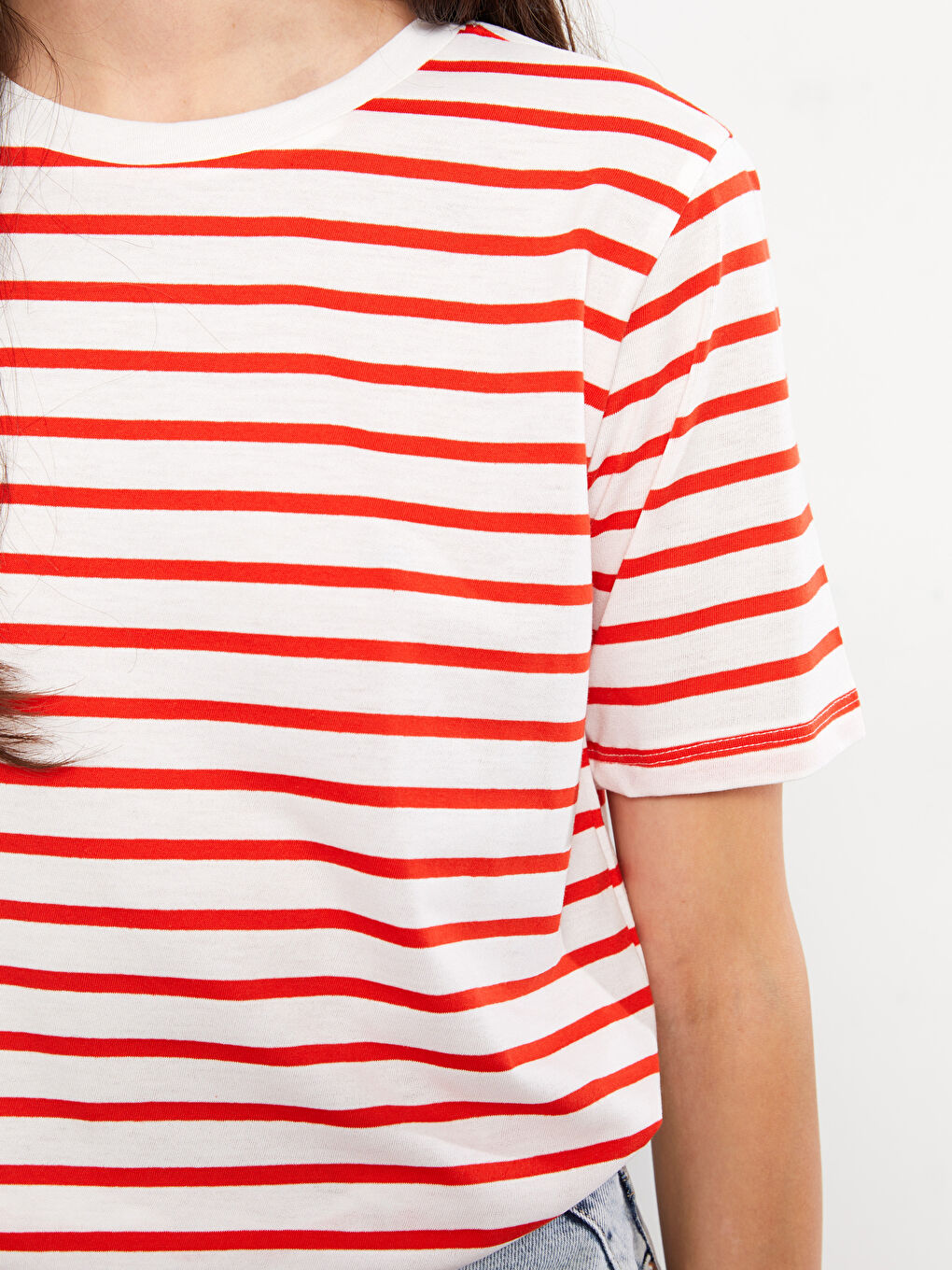 Kırmızı Bisiklet Yaka Çizgili Kısa Kollu Kadın Tişört-3