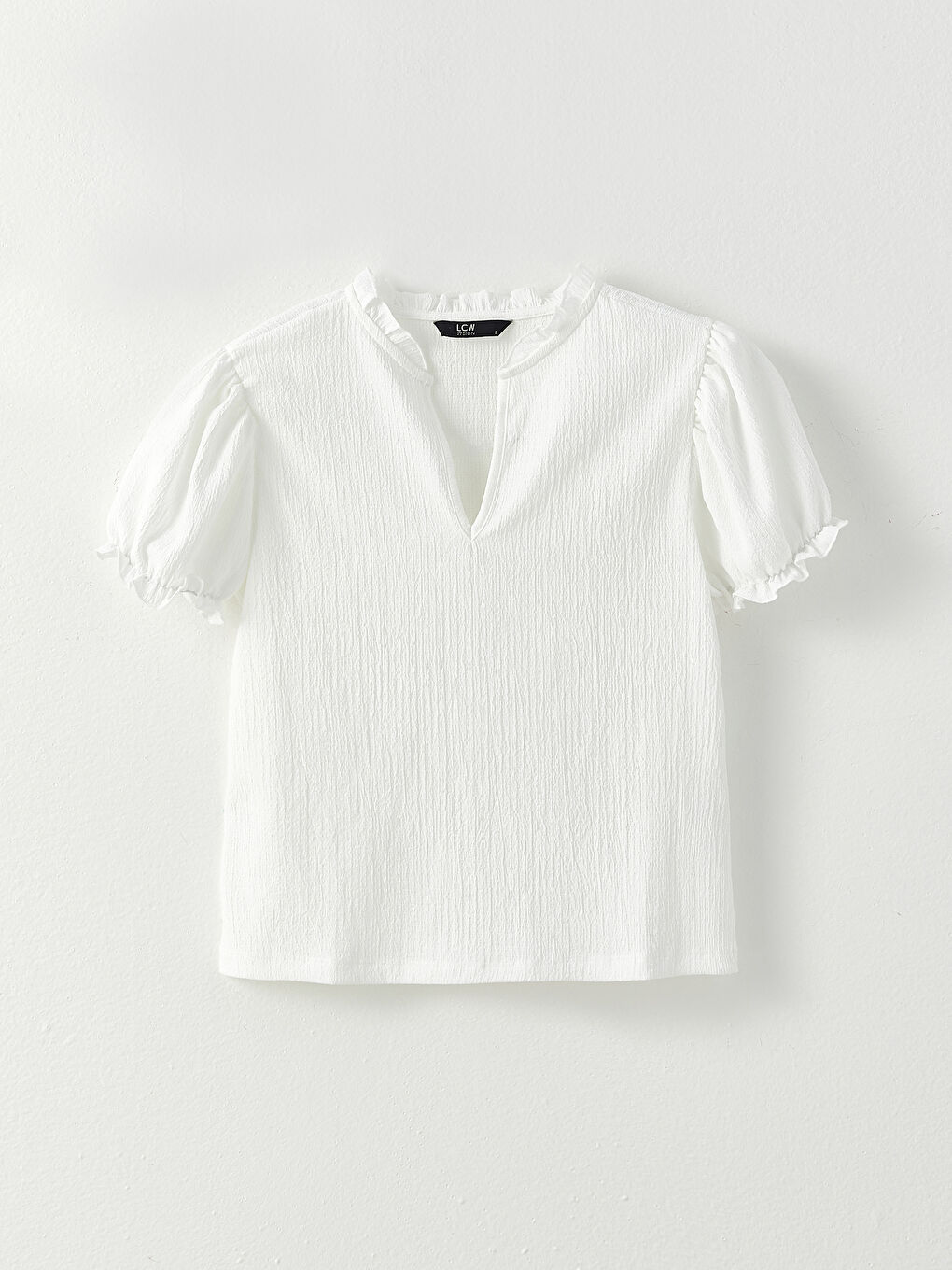 Ekru Kaçık Yaka Düz Kısa Kollu Bürümcük Kadın Tişört-5