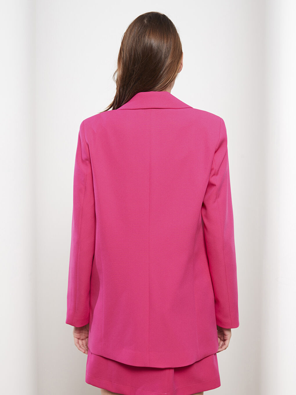 جاكيت بليزر للسيدات بأزرار وكم طويل عادي-4