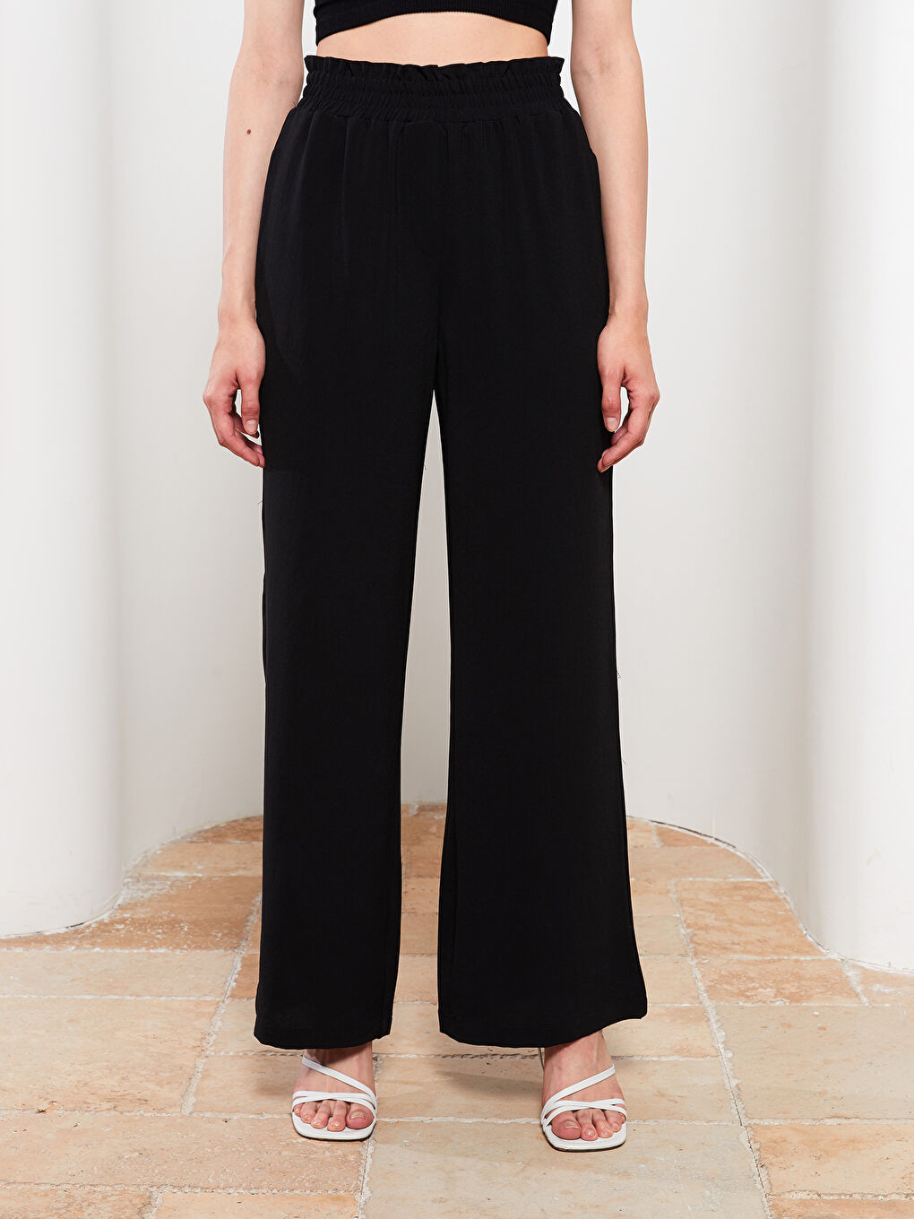 Siyah Kadın Beli Lastikli Düz Pantolon-3