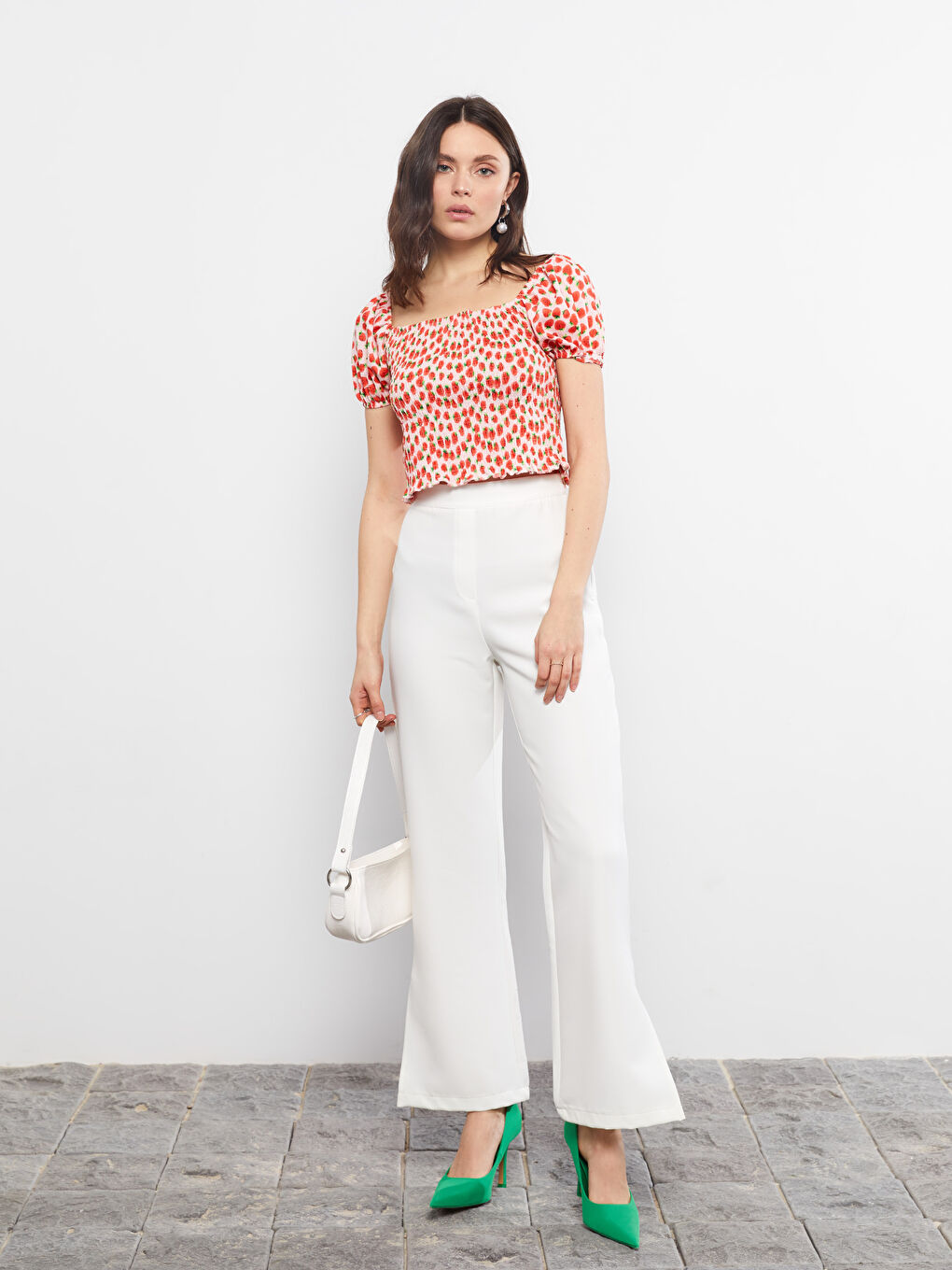 Pembe Kayık Yaka Desenli Kısa Kollu Crop Kadın Bluz-1