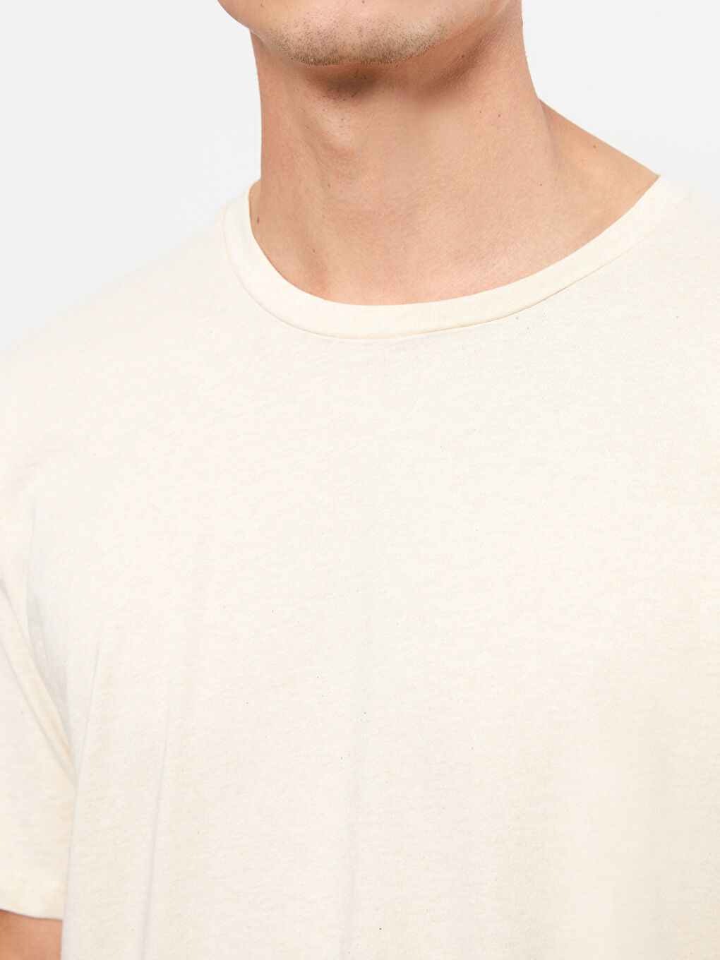 Bej Bisiklet Yaka Kısa Kollu Basic Penye Erkek Tişört-2