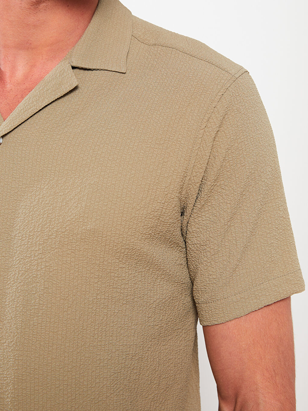 Comfortable Fit Short Sleeved Men's Shirt -S2LG85Z8-SL0