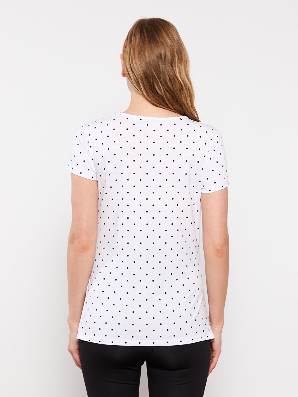 Beyaz Bisiklet Yaka Puantiyeli Kısa Kollu Hamile Tişört-4