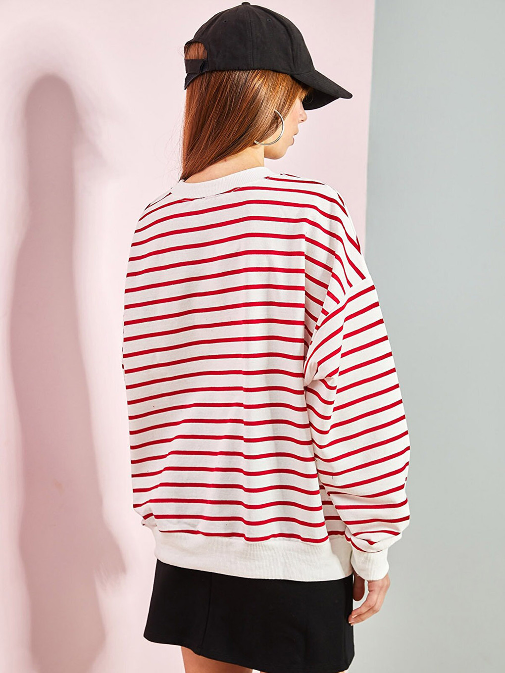Kırmızı Bisiklet Yaka Çizgili Uzun Kollu Oversize Pamuklu Kadın Sweatshirt-4