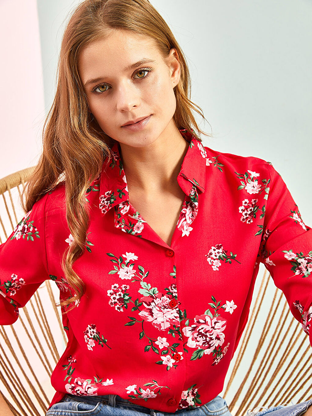 Kahverengi Önden Düğme Kapamalı Çiçekli Keten Kadın Gömlek